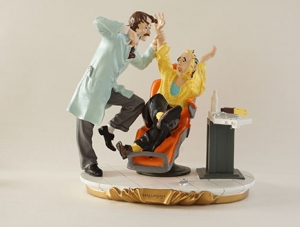 ZM-DSC02156_R12 Historical tooth extraction statue